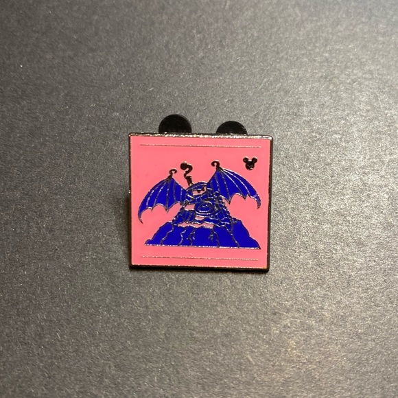 Disney pin: $5 each or 3 for $15, Heavy Metal Mater pin - Picture 1 of 1